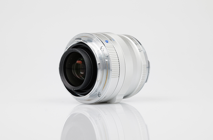 Carl Zeiss Biogon 2/35 ZM T* silver