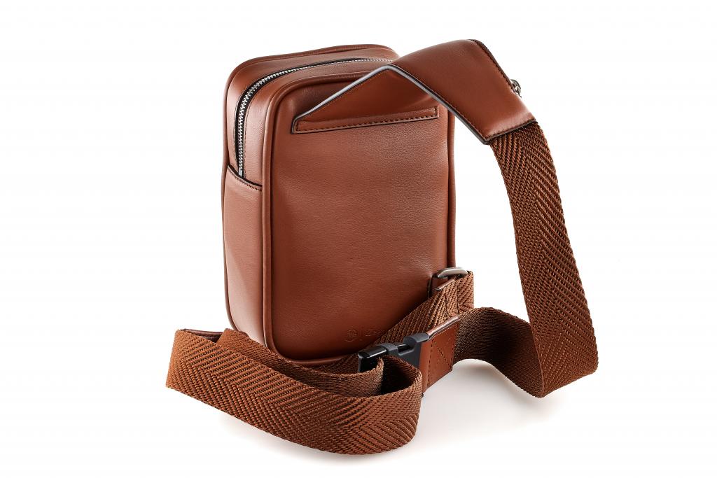 LEICA ZEGNA Insta-Pack, Vicuna - like new demo LEICA ZEGNA Insta-Pack, Vicuna - like new demo