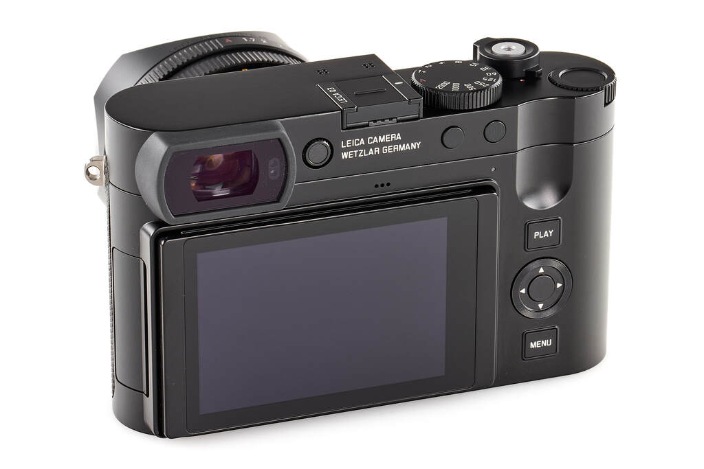 Leica Q3 19080 - like new with one year guarantee