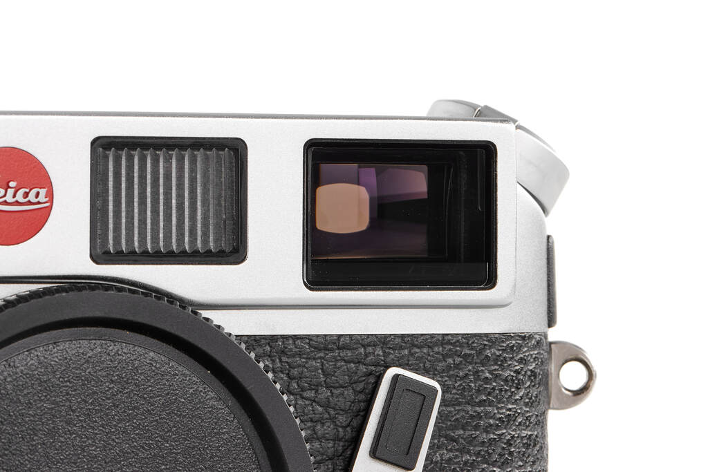Leica M6 10414 chrome 'Elmar engraving'