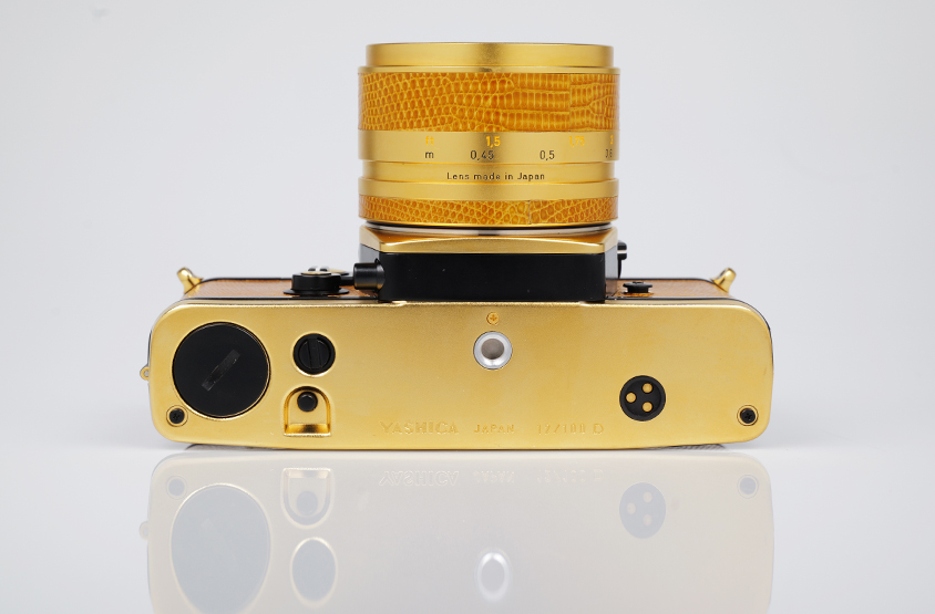 Contax RTS including Carl Zeiss Planar T* 50 mm f/1.4 Gold Limited