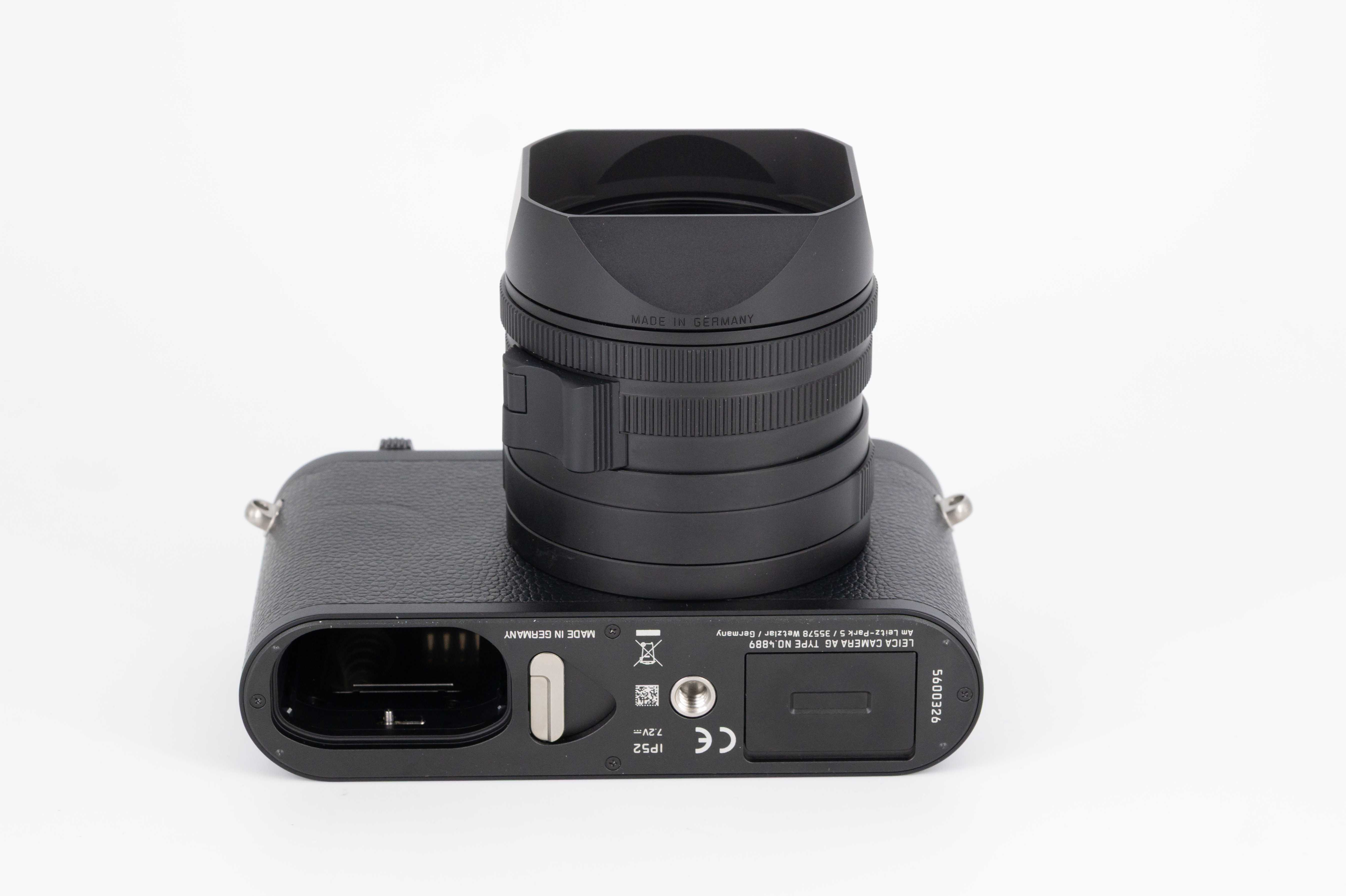 Q2 Monochrom, schwarz