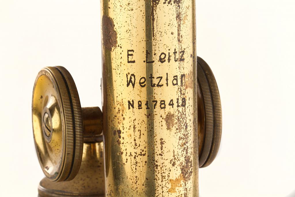 Leica Leitz Brass Microscope Leica Leitz Brass Microscope