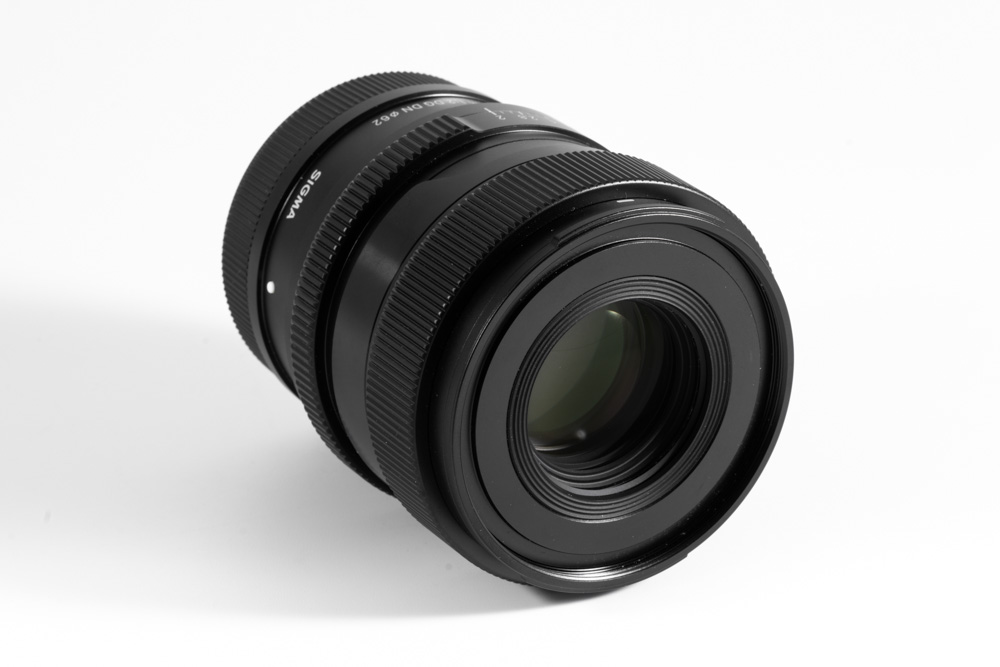 SIGMA 65 mm F2 DG DN. 