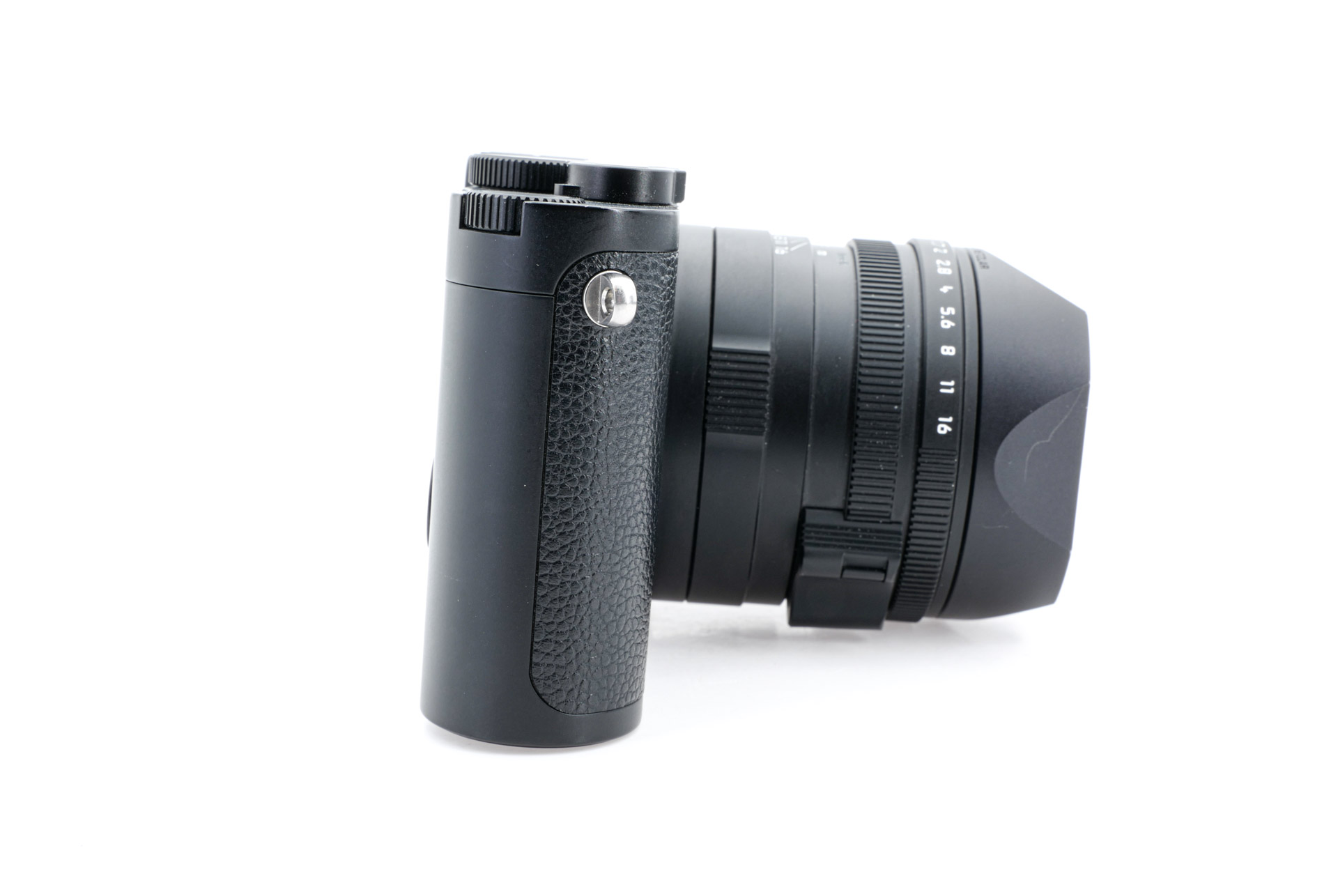 LEICA Q2 monochrome black anodised