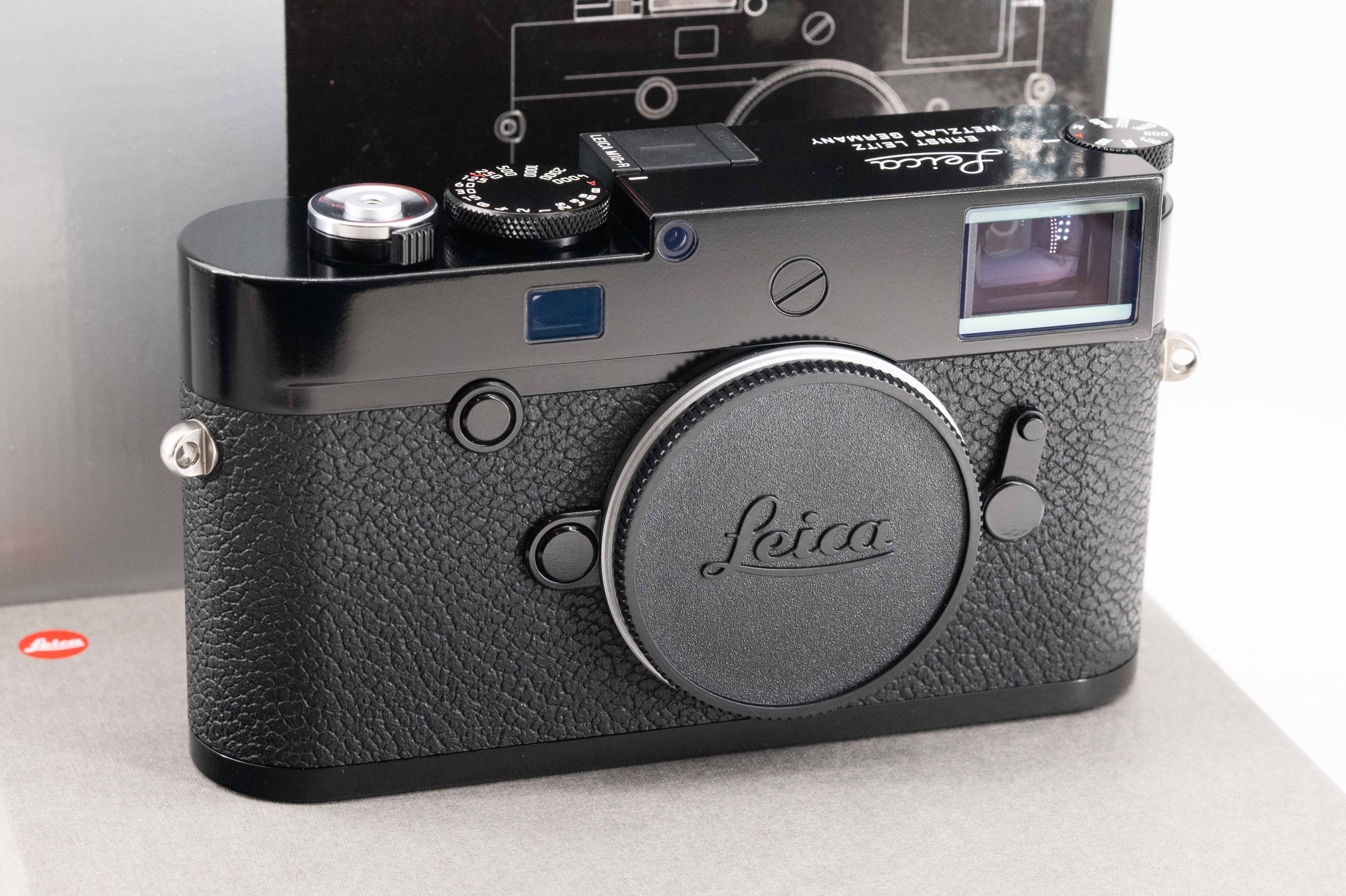 Leica M10-R Black Paint Edition 20062