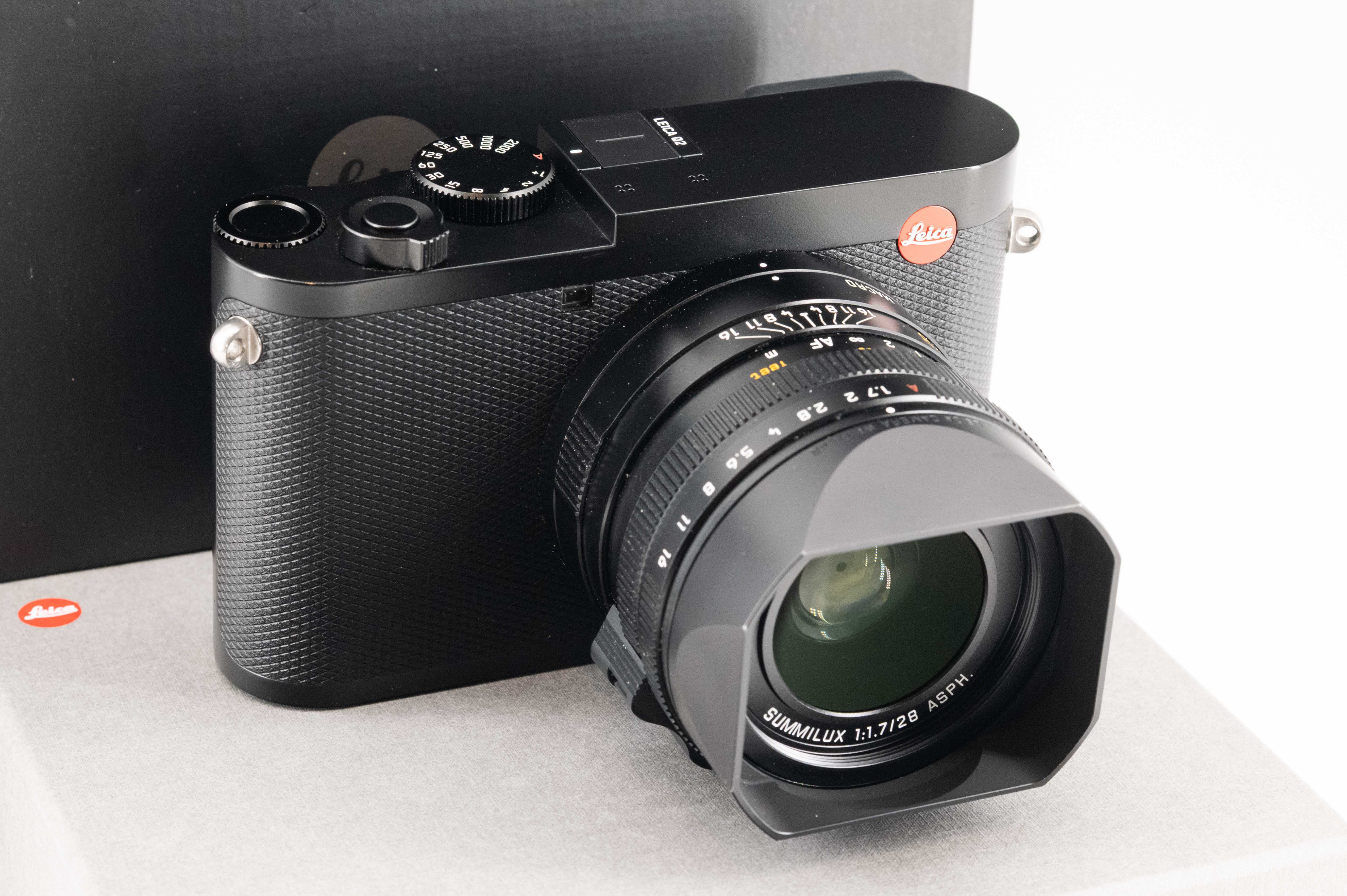 Leica Q2 Black 19050