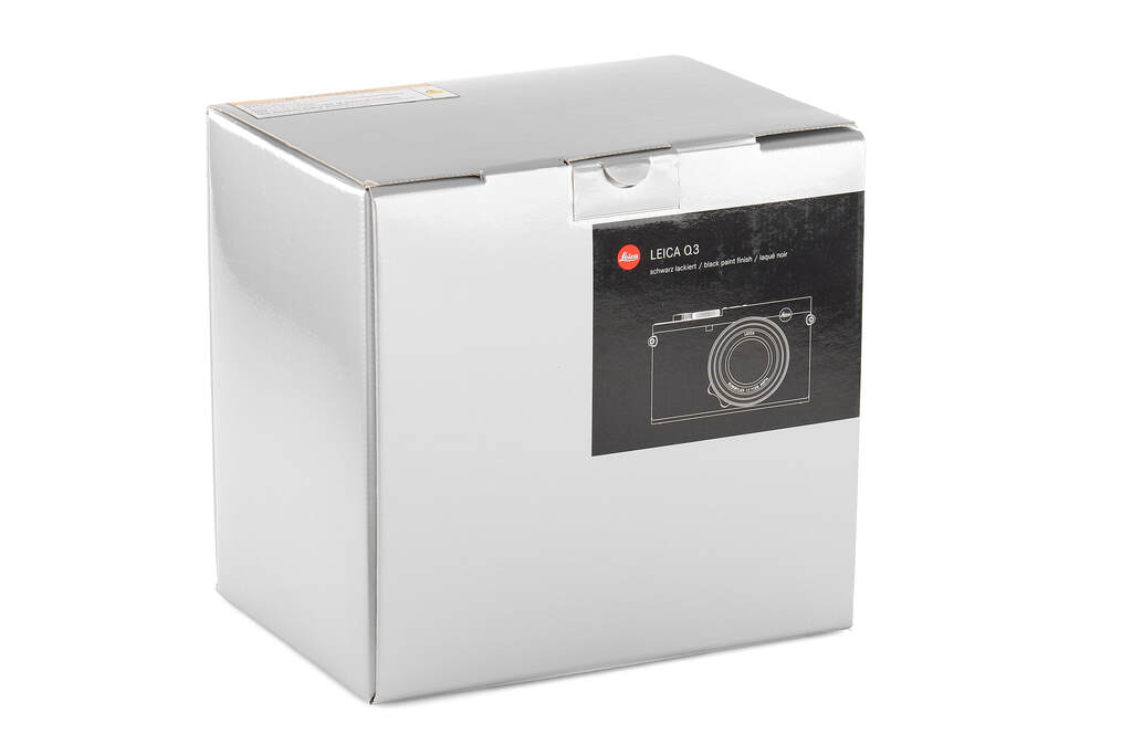 Leica Q3 19080 - with 1 year guarantee