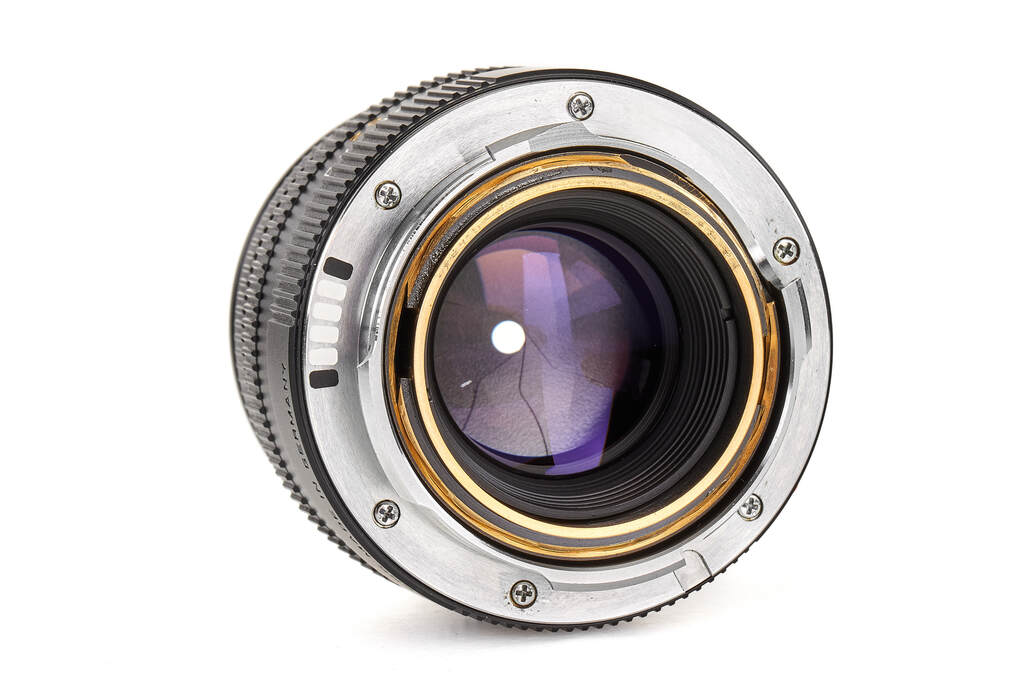 Leica Summicron-M 11826 2/50mm 6-bit Leica Summicron-M 11826 2/50mm 6-bit