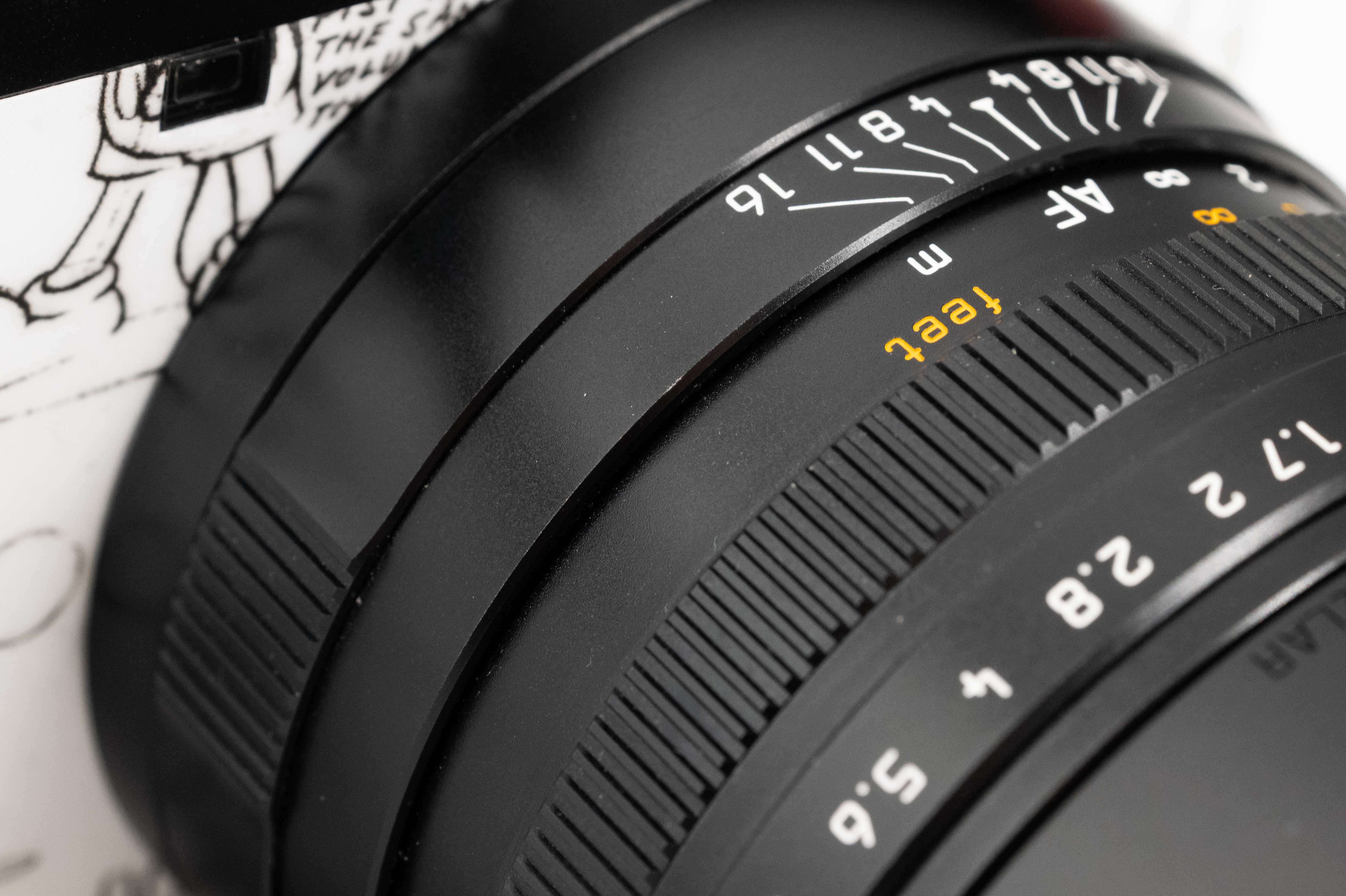 Leica Q2 Disney 100 Years of Wonder Edition 19092