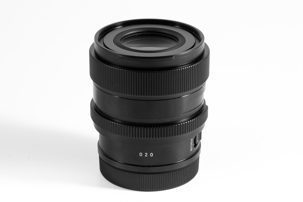 SIGMA 65 mm F2 DG DN. 