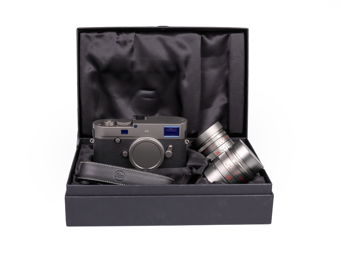 Leica M-P (Typ240) Titan Set M 2,0/28mm ASPH. and M 2,0/50mm ASPH. Leica M-P (Typ240) Titan Set M 2,0/28mm ASPH. and M 2,0/50mm ASPH.