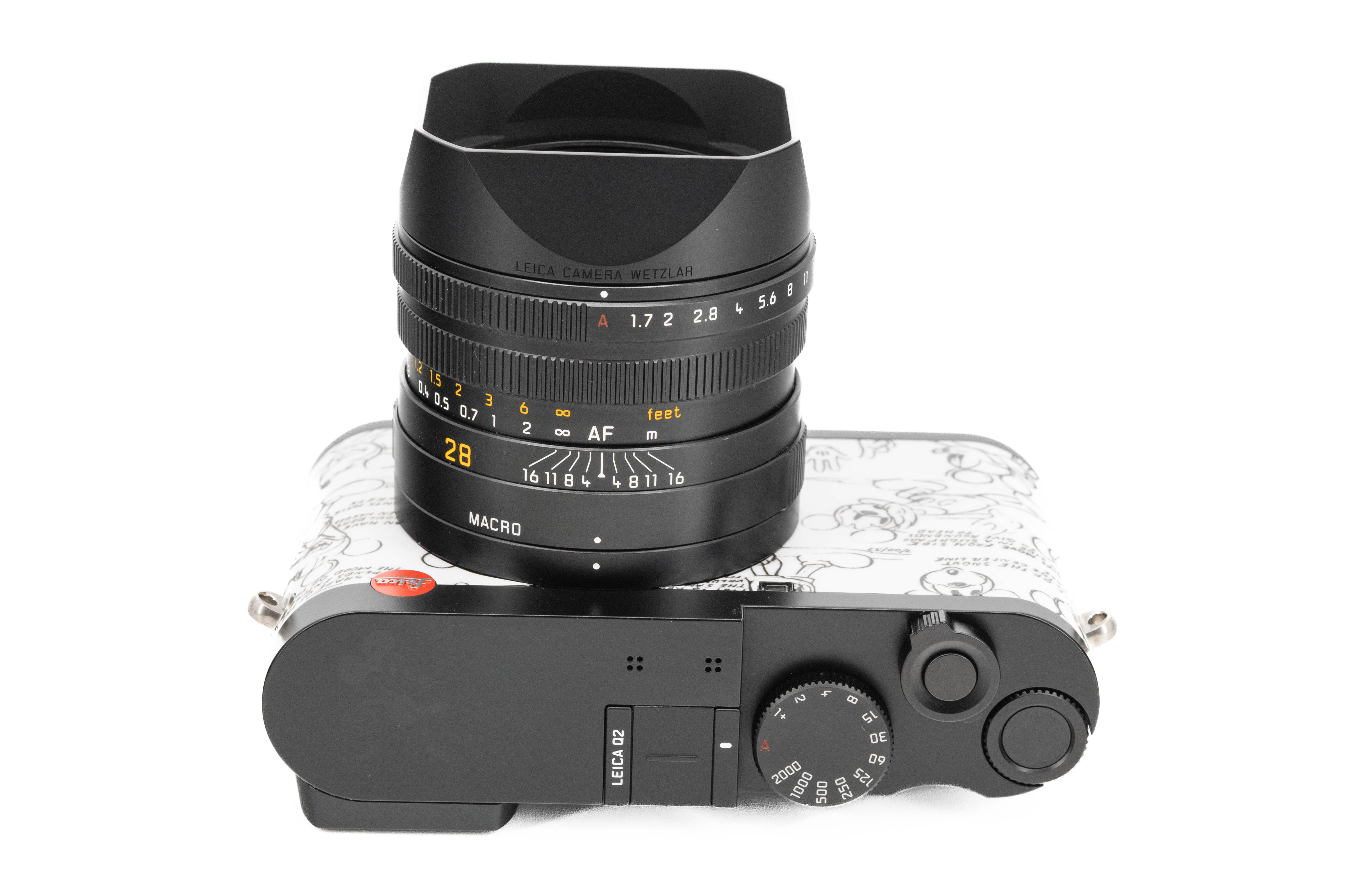 Leica Q2 Disney 100 Years of Wonder Edition 19092