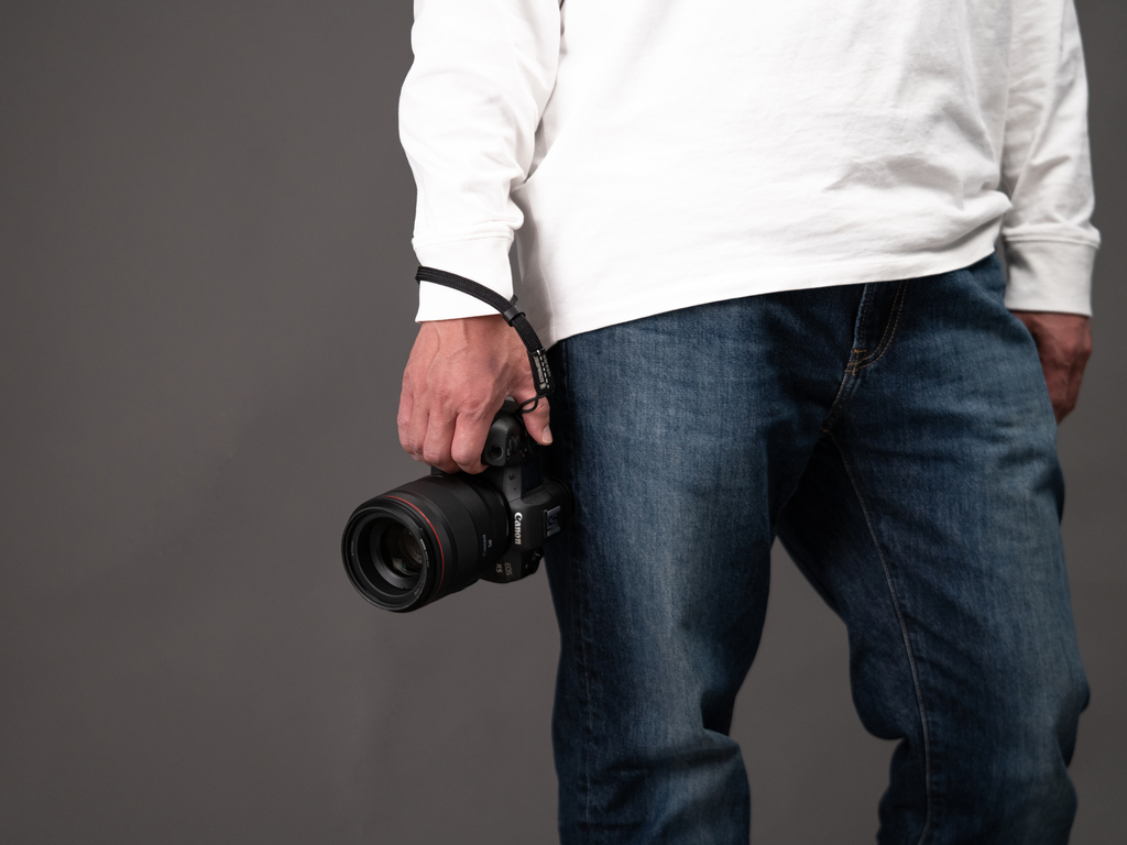 Artisan&Artist Silk Handstrap ACAM 311P Artisan&Artist Silk Handstrap ACAM 311P