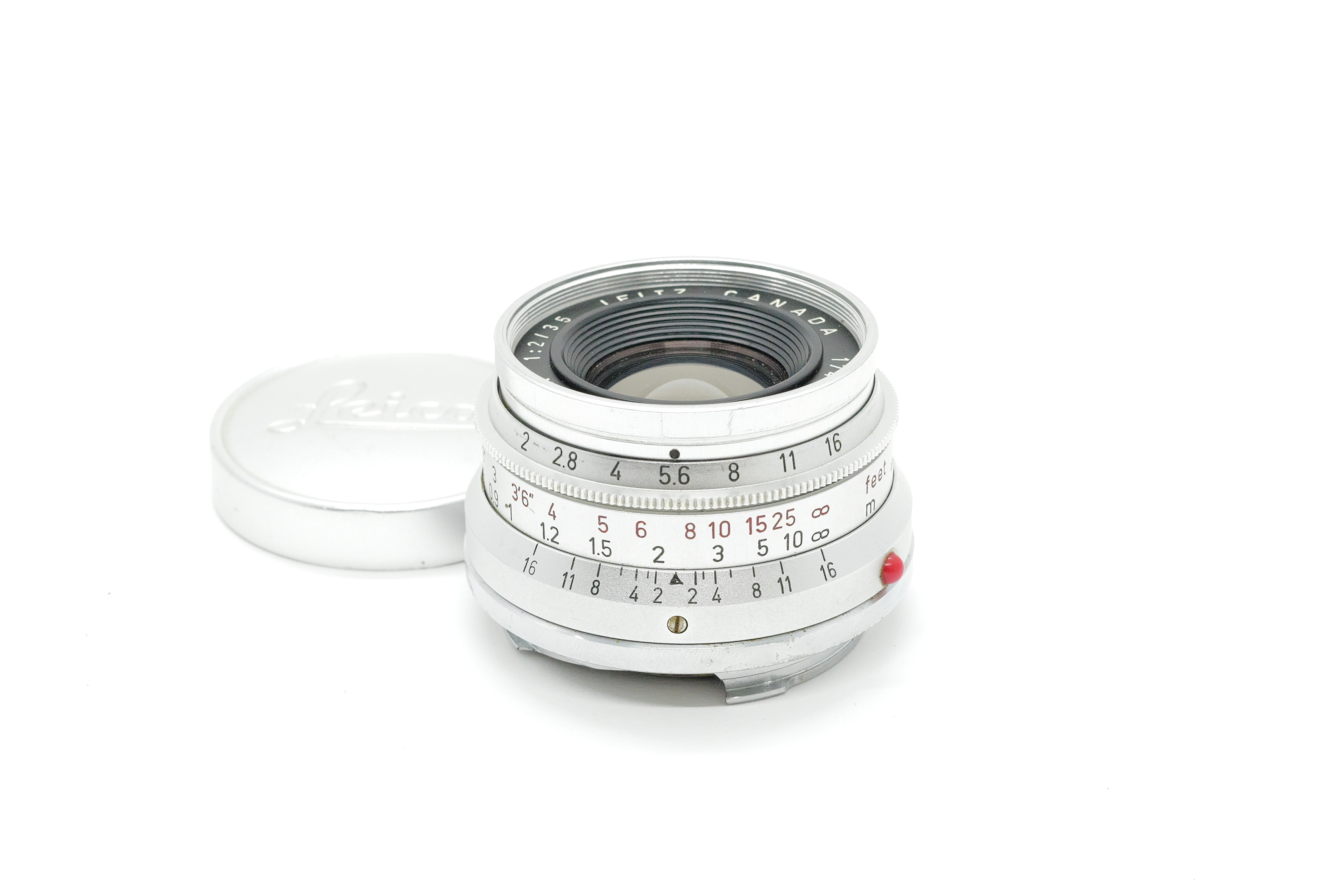 Leica Summicron-M 35mm f.2, silver. 8 elements