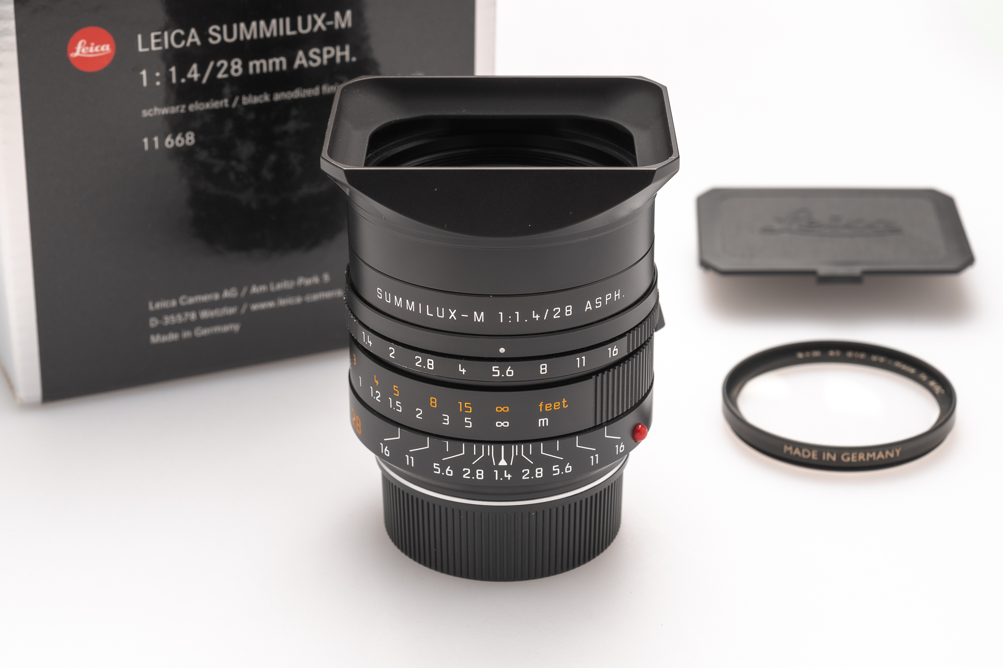 Leica 28mm Summilux-M f/1.4 ASPH., Black Anodized Leica 28mm Summilux-M f/1.4 ASPH., Black Anodized