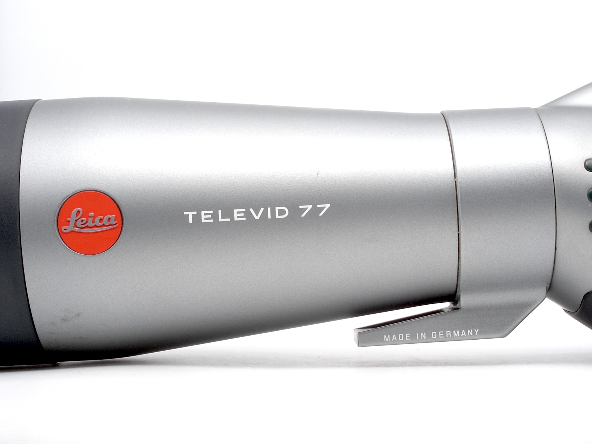 Leica Televid 77 Angled View