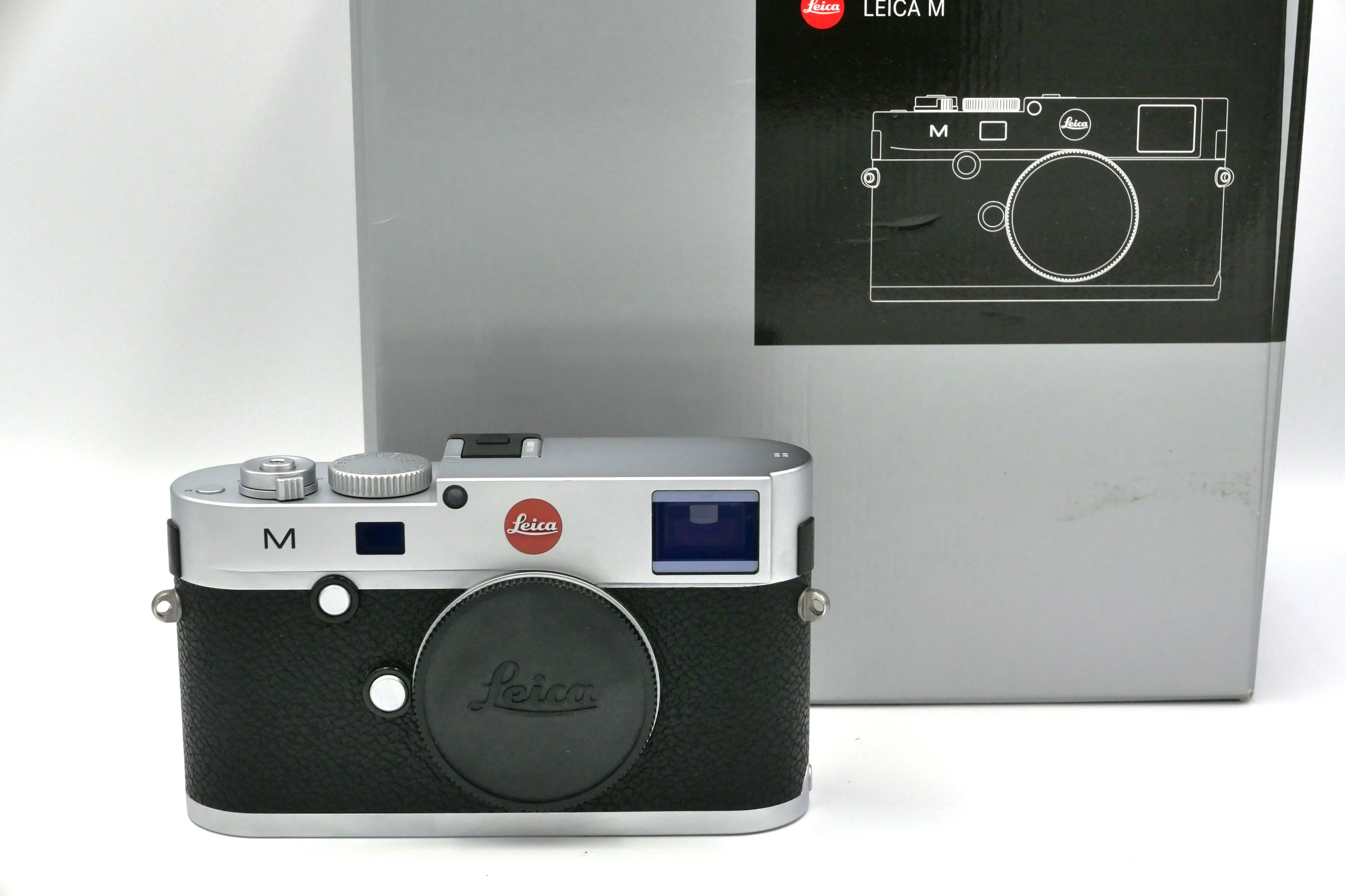 Leica M (Typ 240), silver chrome finish