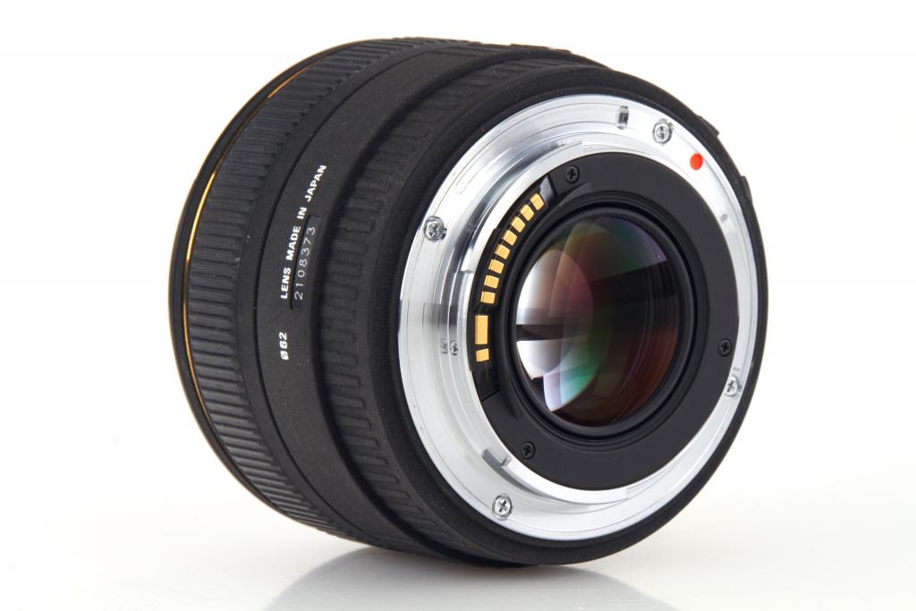 Sigma f. Canon EF-S 30/1,4 EX DC HSM