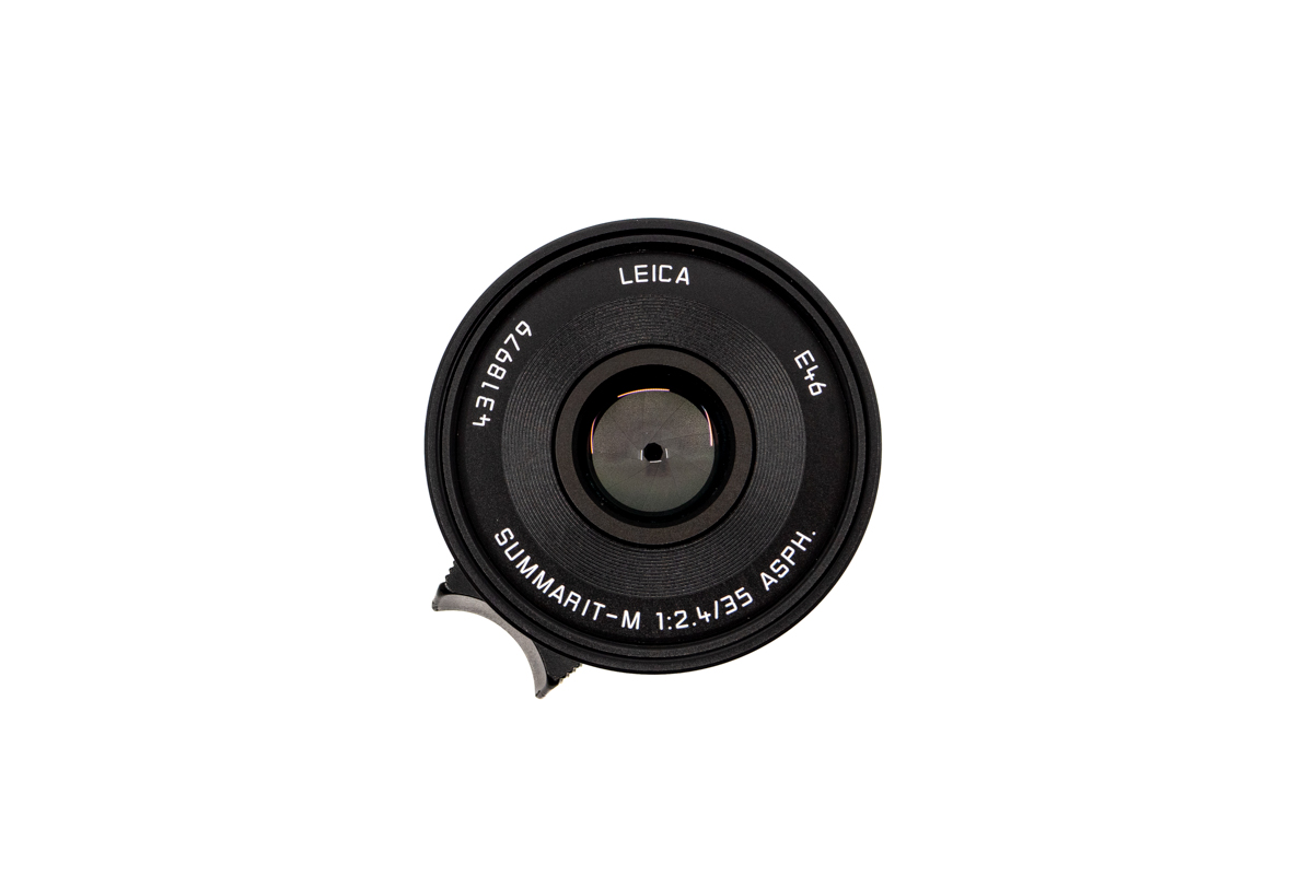 Leica Summarit-M 2.4/35mm, black.