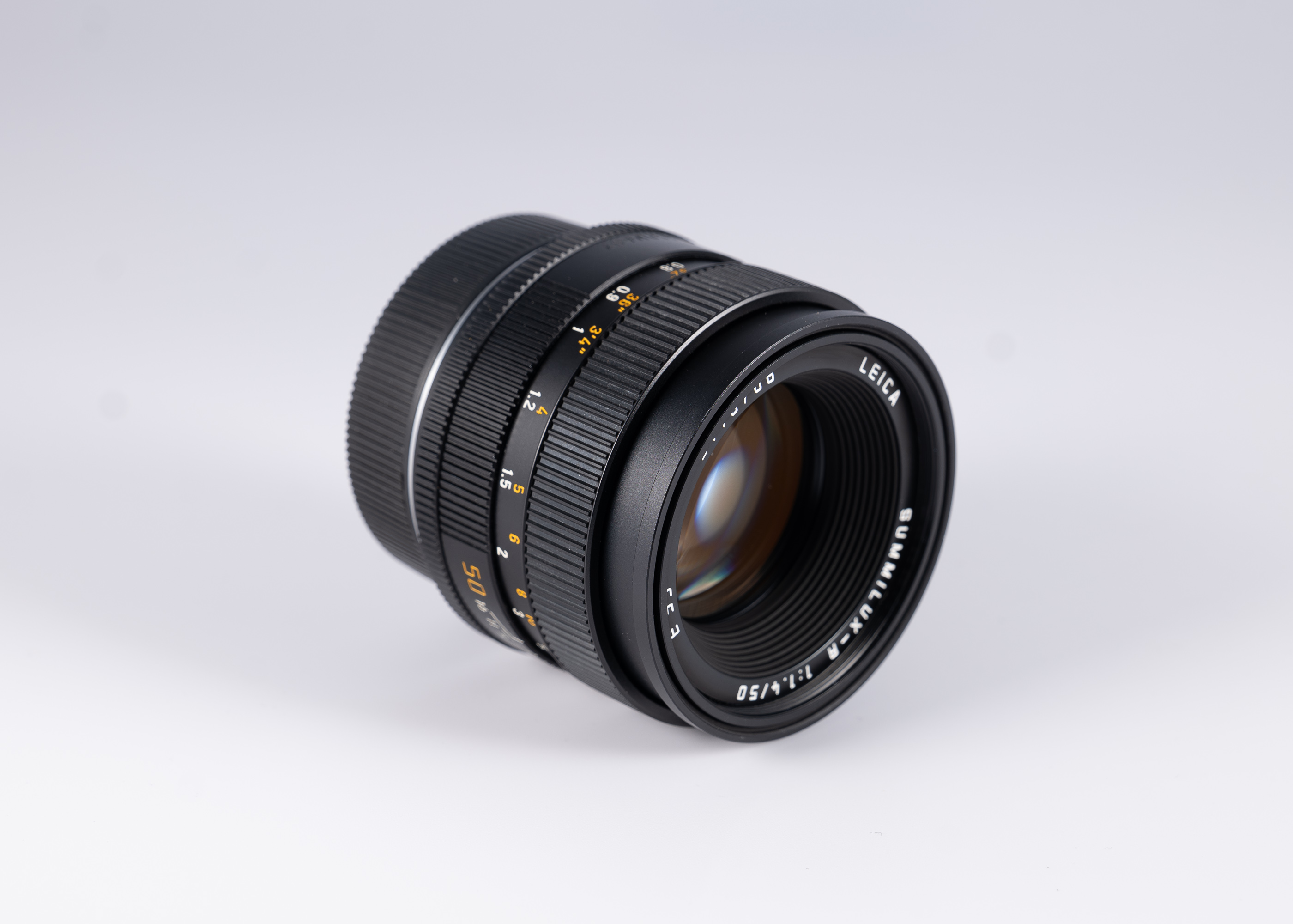 Leica Summilux-R, 1;1,4/50mm. Black.