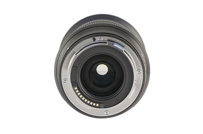 Sigma 24-70mm 1:2,8 DG DN II 024