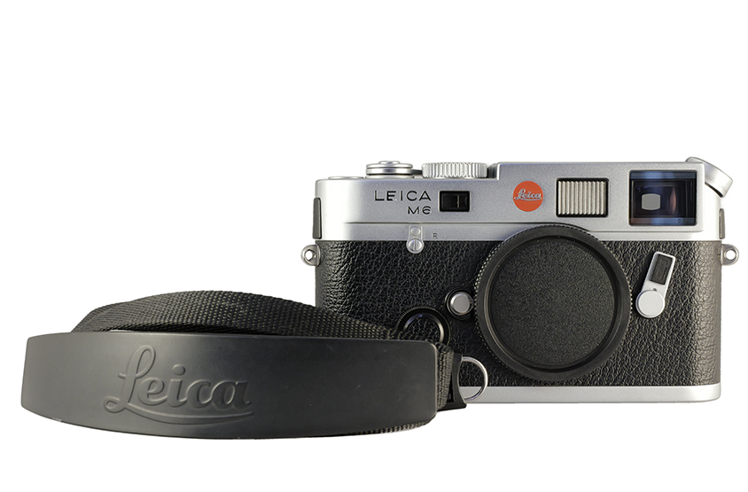 LEICA M6 TTL, silver chrome finish 10434