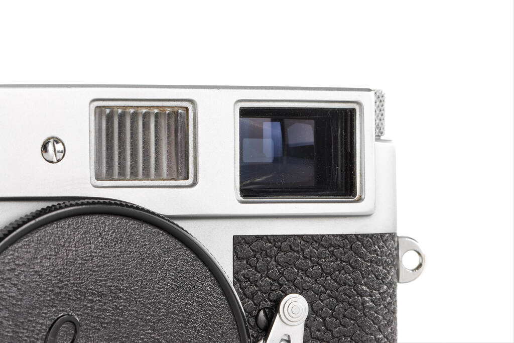 Leica M2 chrome - with full CLA