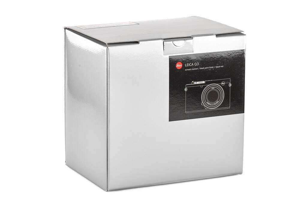 Leica Q3 19080 - with one year guarantee