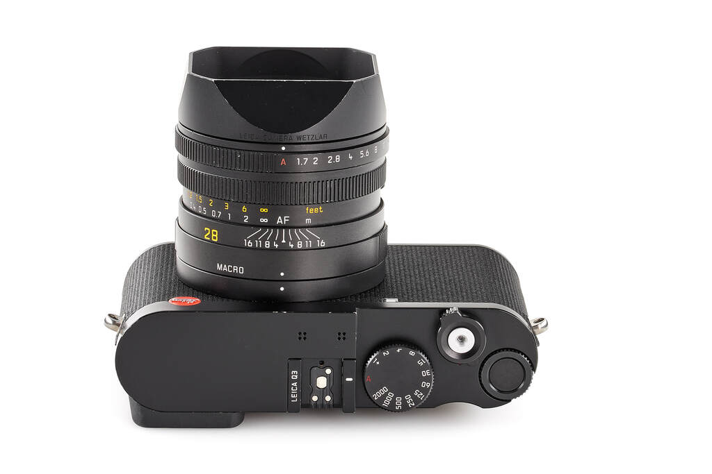Leica Q3 19080 - with one year guarantee