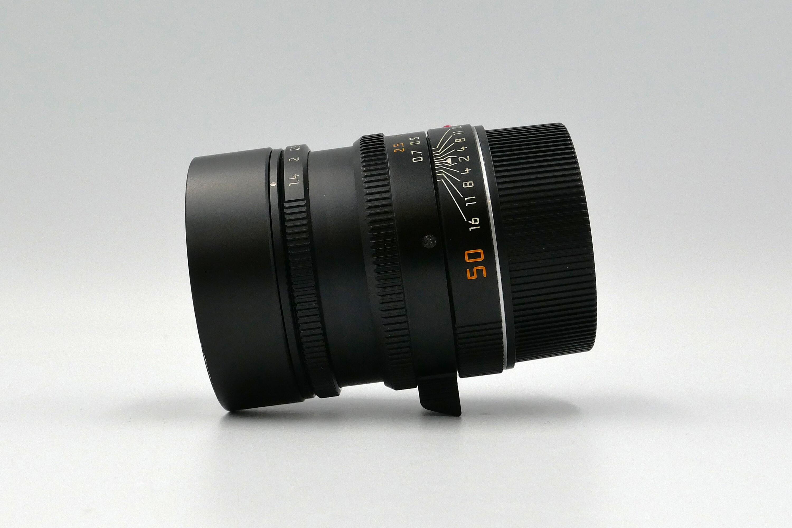 Leica Summilux-M f1.4 50mm ASPH, Black