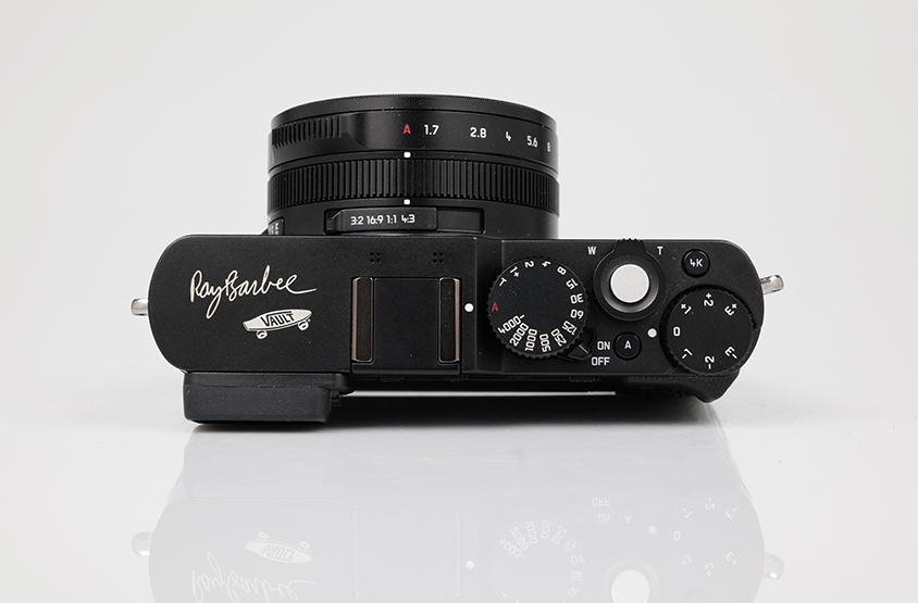 Leica D-LUX 7 "Vans"