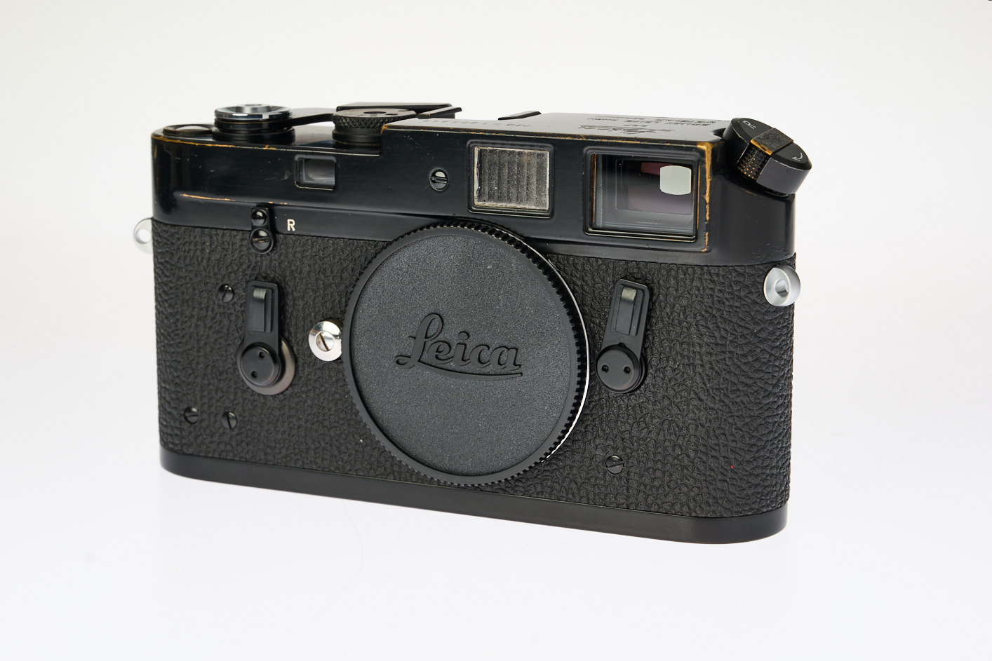 Leica M4 schwarz lackiert