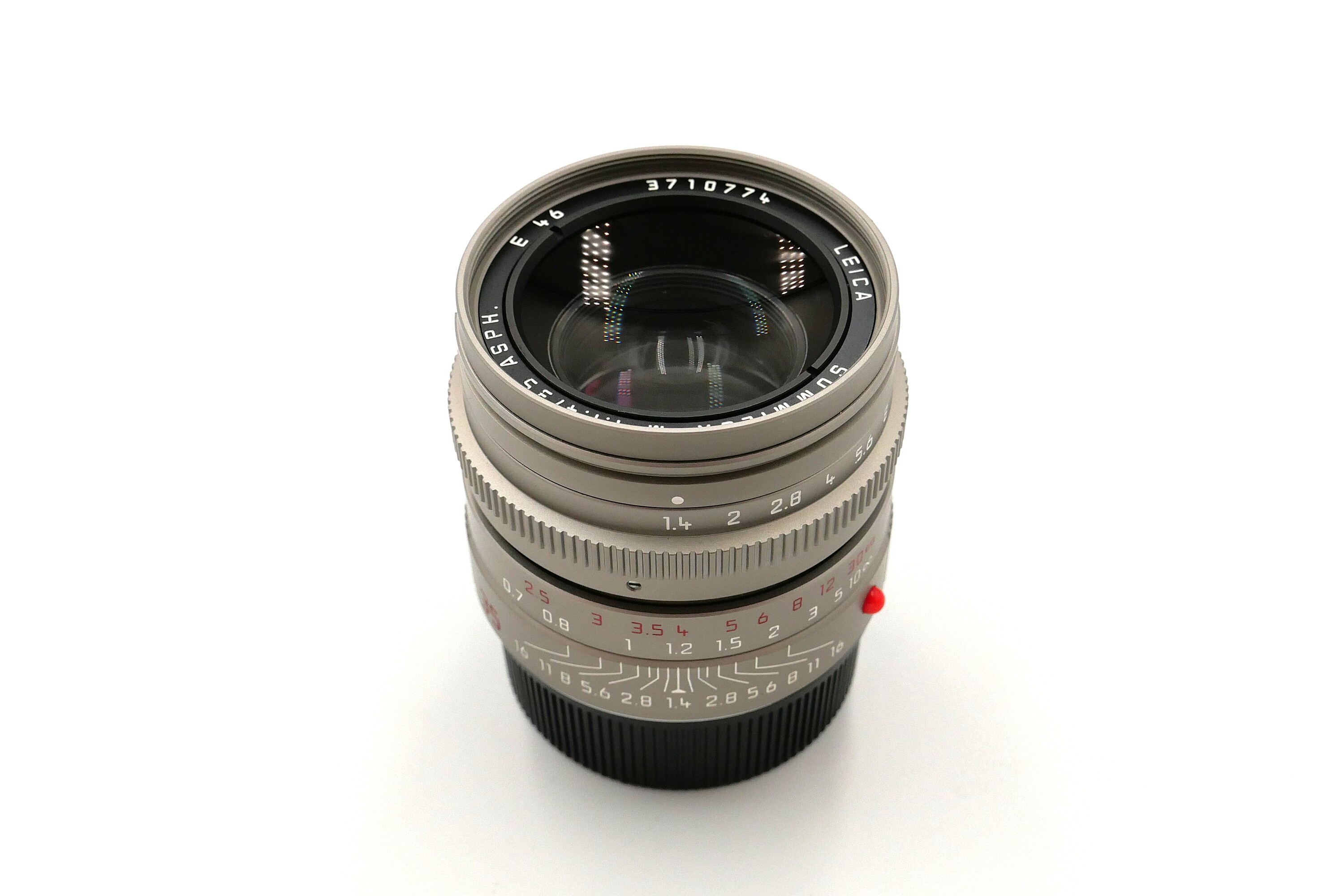Leica Summilux-M 35mm f1.4 ASPH, Titanium