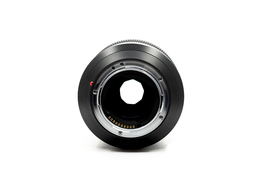 Leica Summilux-SL 1:1.4/50 ASPH. Leica Summilux-SL 1:1.4/50 ASPH.