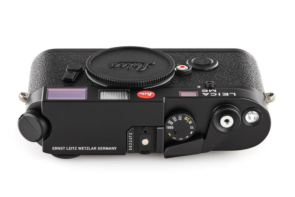 Leica M6 reissued 10557 black  - like new with two year guarantee