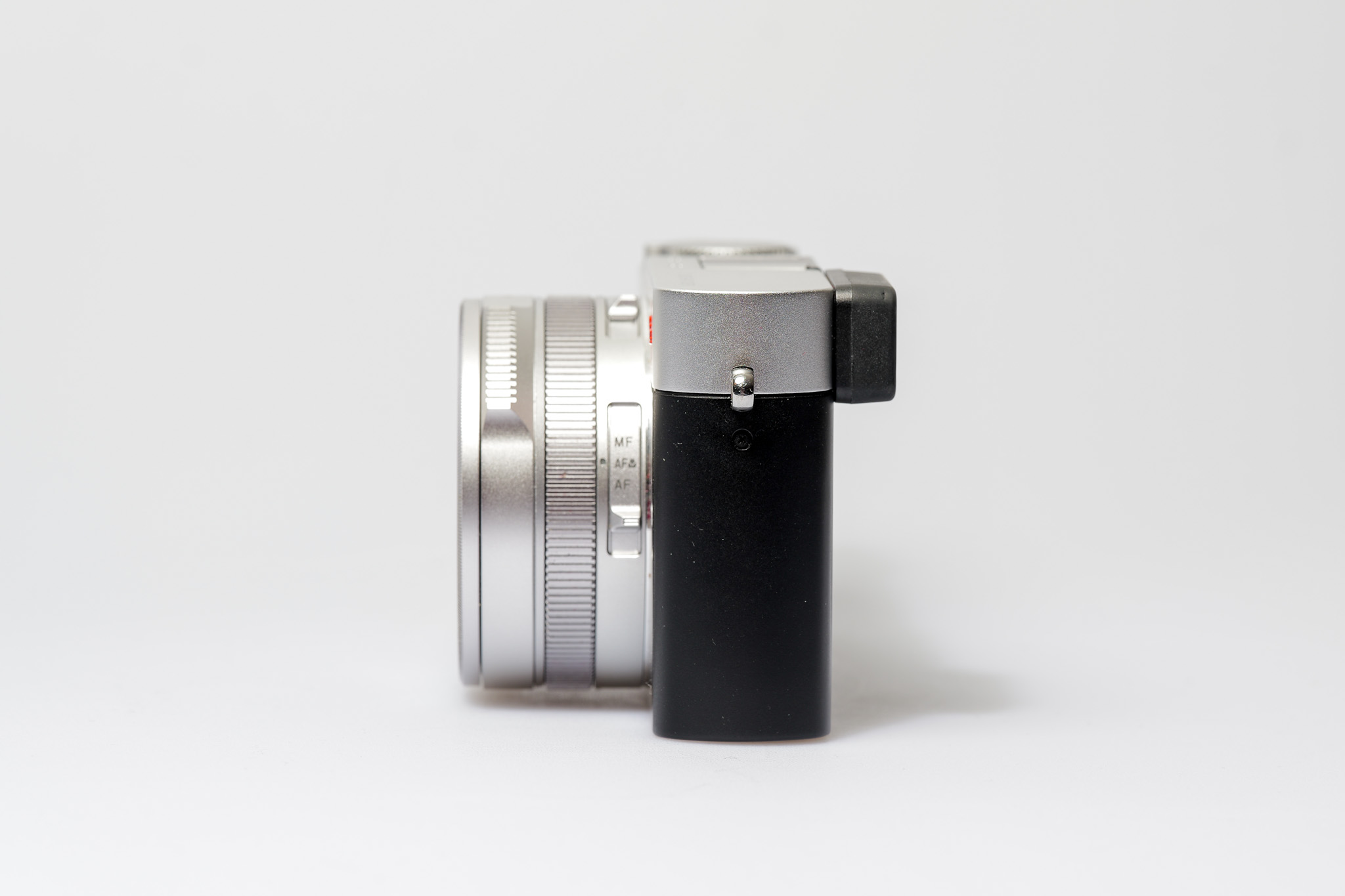 D-LUX 7, silbern eloxiert, Version U