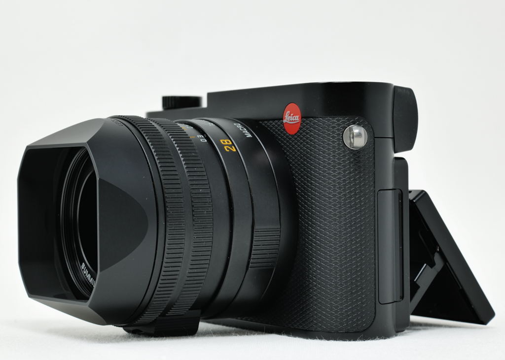 Leica Q3, schwarz lackiert (Version EU/US/CN)