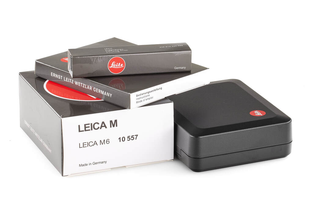 Leica M6 reissued 10557