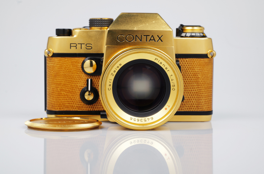 Contax RTS including Carl Zeiss Planar T* 50 mm f/1.4 Gold Limited