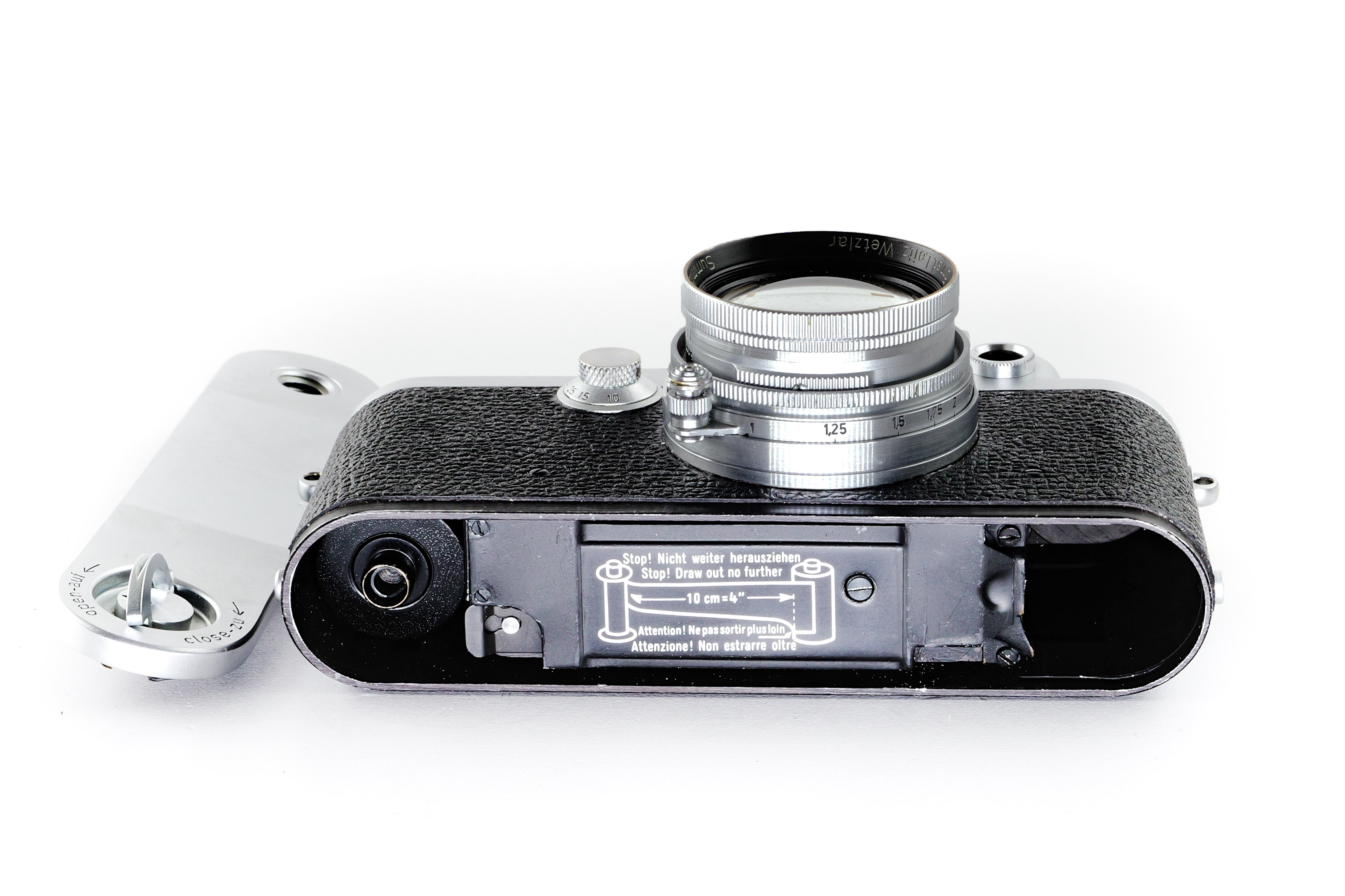 Leica IIIf Red Scale with Summitar 5cm F/2