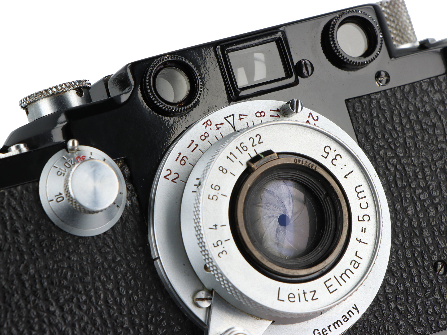 Leica IIIC ridipinta di nero + Elmar 50mm 3,5 argento (10064) Leica IIIC ridipinta di nero + Elmar 50mm 3,5 argento (10064)