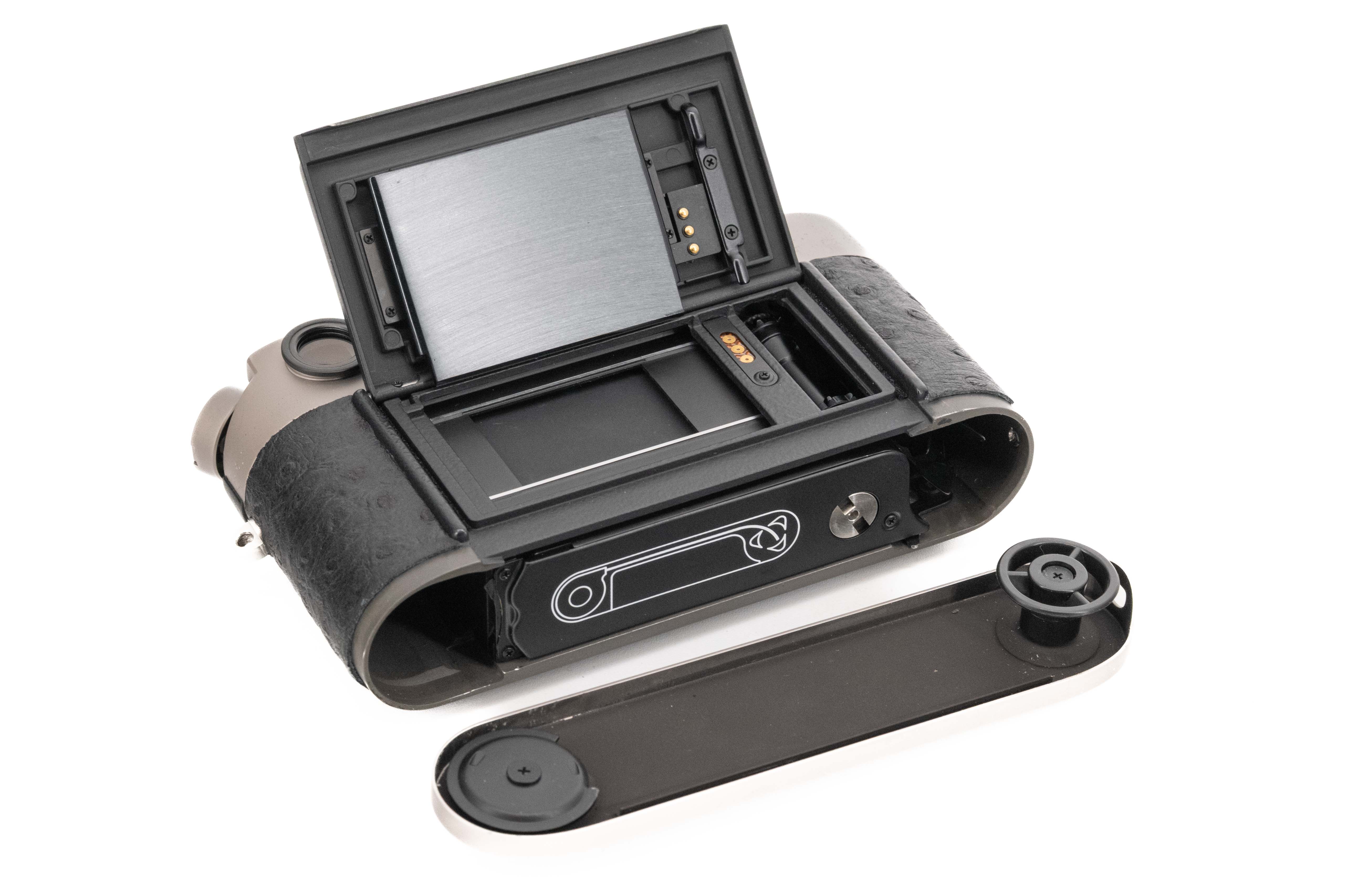 Leica M6 Classic Titanium 0.72x Outfit 10412