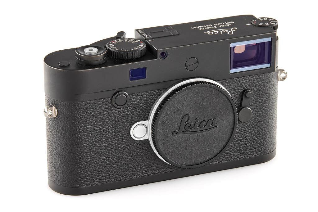 Leica M10-D 20014 black chrome - like new with 1 year of guarantee