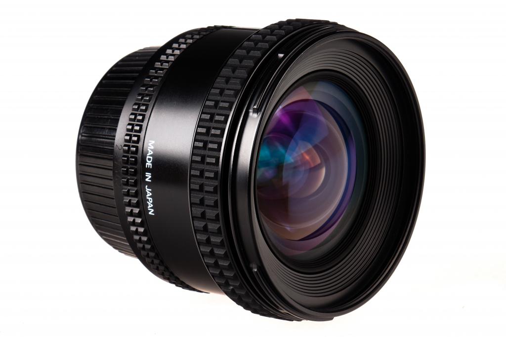 Nikon AF 20/2,8 Nikkor Nikon AF 20/2,8 Nikkor