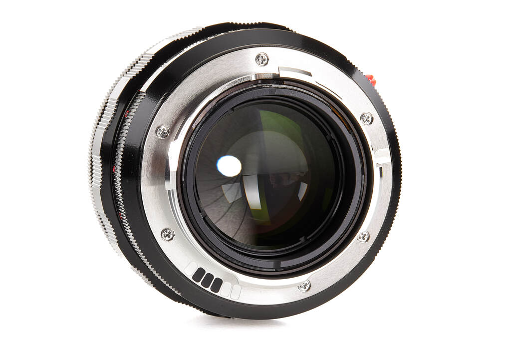Leica Noctilux-M glossy black paint 11731 1,2/50mm. ASPH 6-bit - with 2 years guarantee