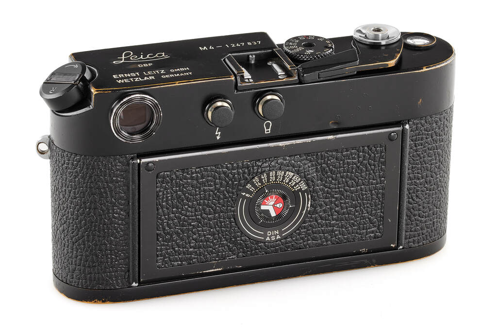 Leica M4 black paint