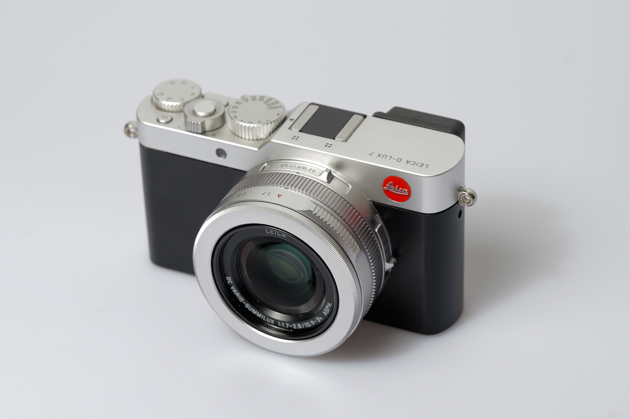 D-LUX 7, silbern eloxiert, Version U