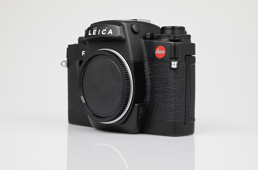 LEICA R7, schwarz