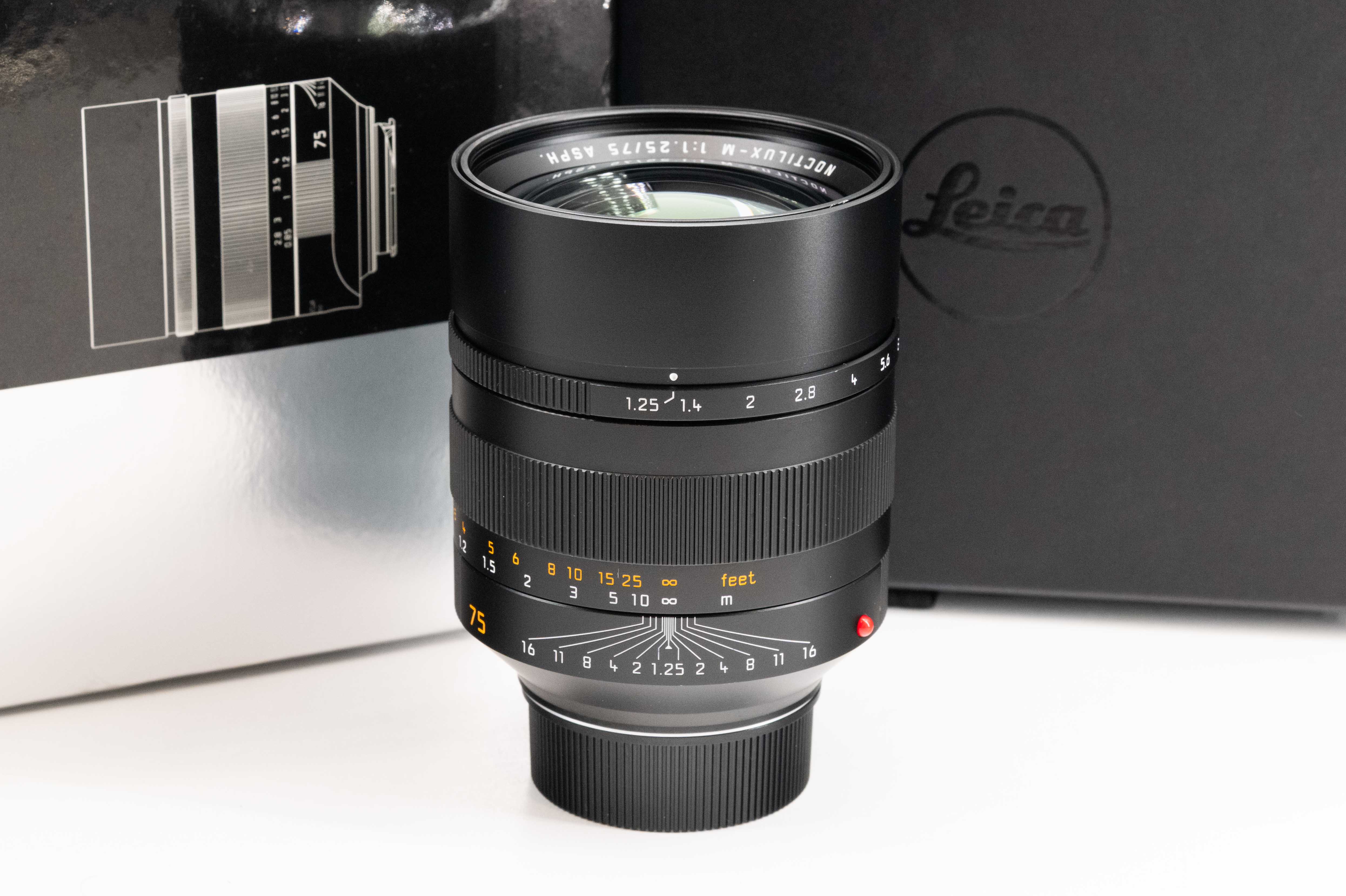 Leica Noctilux-M 75mm f/1.25 ASPH 11676